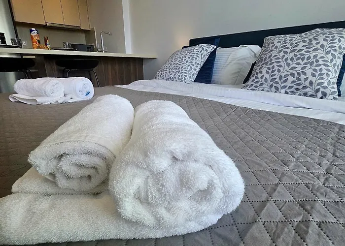 New, Modern Studio, Universal Residences アパート *