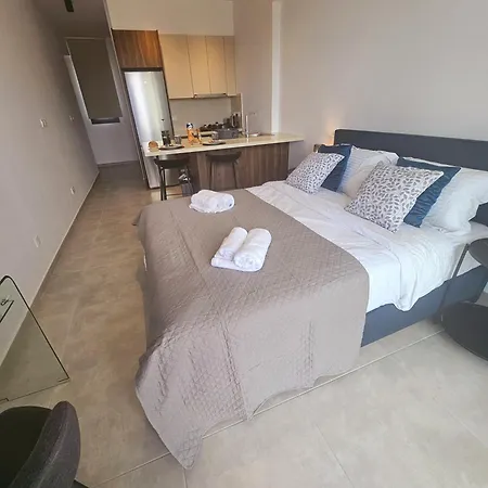 Apartment New, Modern Studio, Universal Residences *