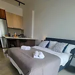 New, Modern Studio, Universal Residences Apartamento *