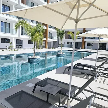 New, Modern Studio, Universal Residences Διαμέρισμα *